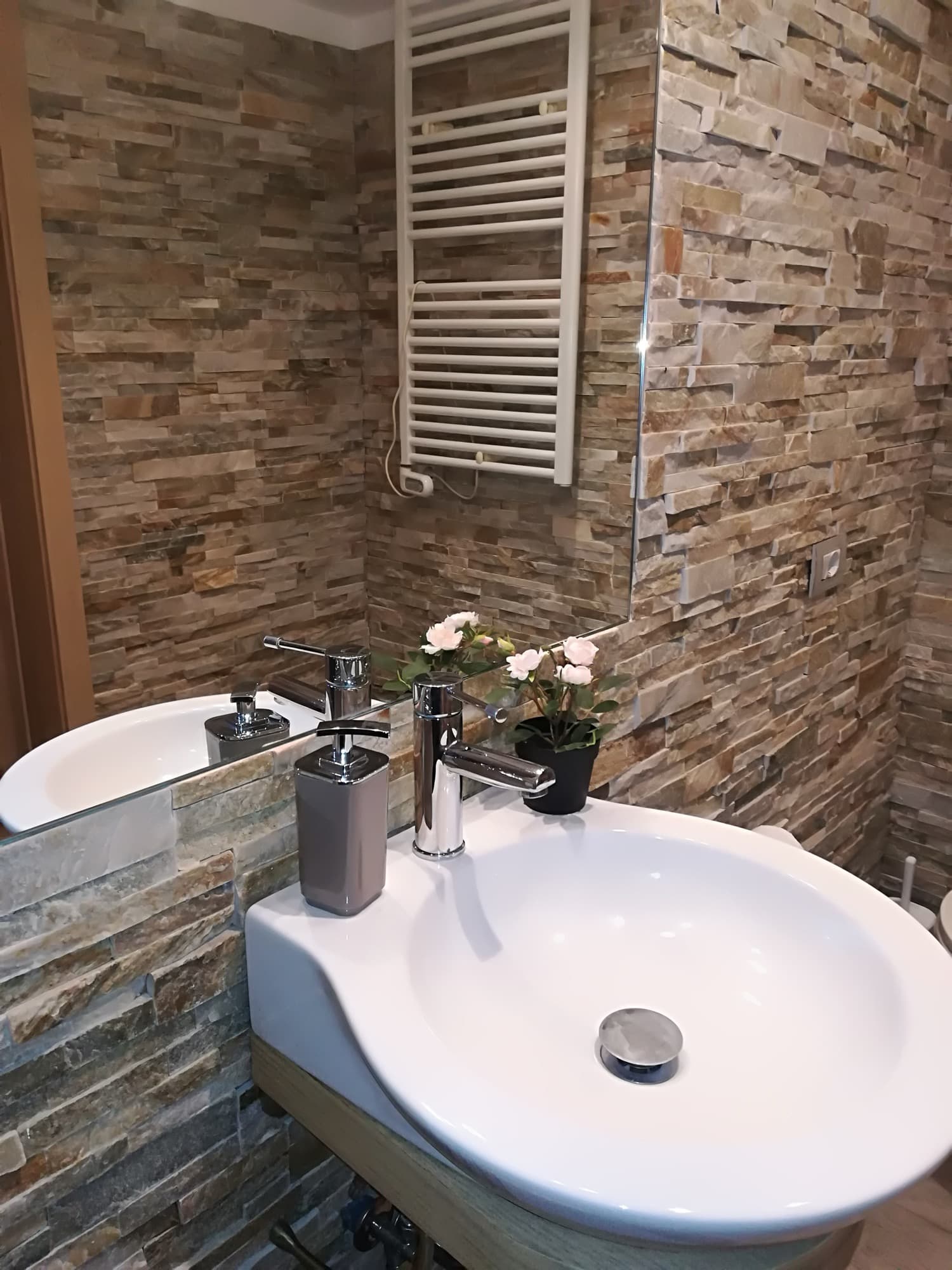 Bagno in pietra
